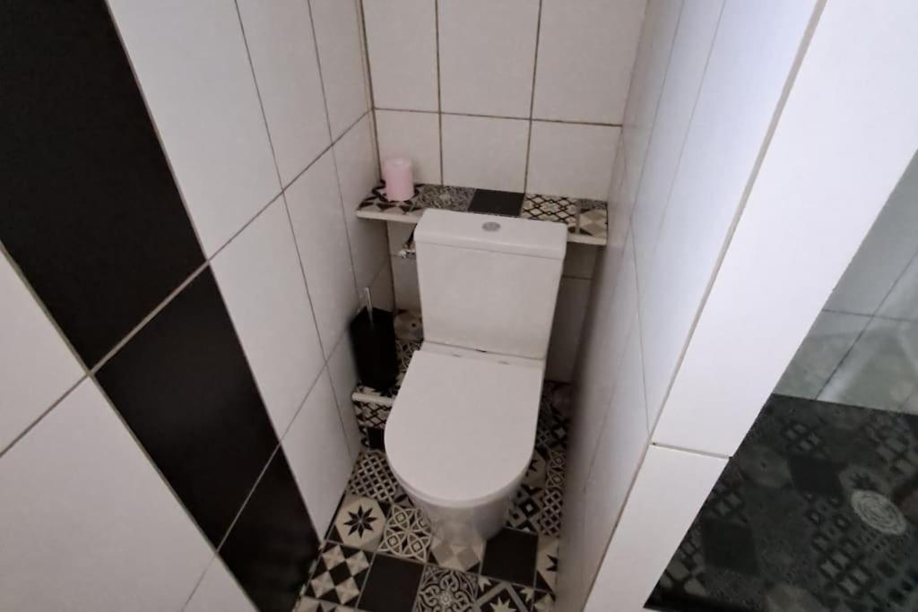 Agreable T2 Classe 3 Etoiles, Refait A Neuf, Dans Quartier Calme روديه المظهر الخارجي الصورة