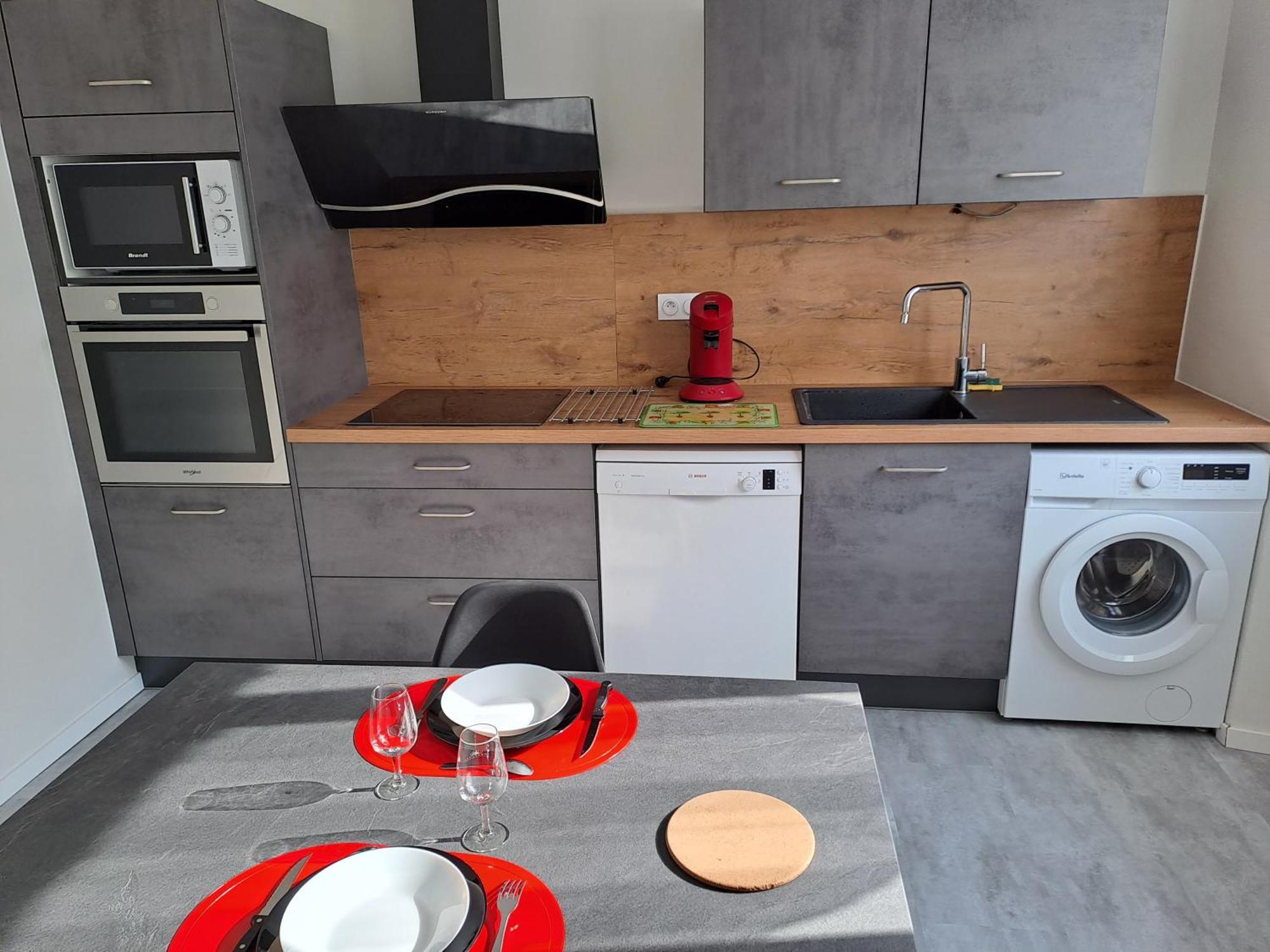 Agreable T2 Classe 3 Etoiles, Refait A Neuf, Dans Quartier Calme روديه المظهر الخارجي الصورة